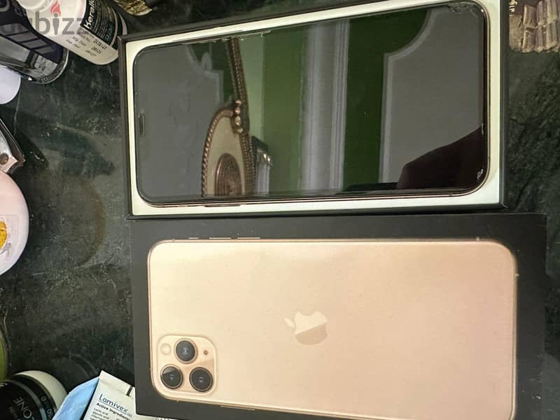 Apple - iPhone 11 Pro Max 1