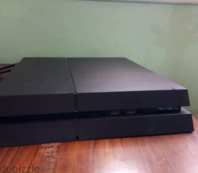 Playstation 4 original 1TB in excellent condition