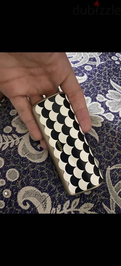 IQOS ILUMA i معاه العلبه  و٢ استراب  استعمال شهرين لا يشكو من شي