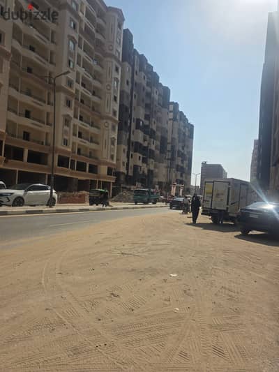 محل للبيع – 250 متر – حي الواحة – مدينة نصر | فرصة استثمار لا تتكرر  فرصة قوية للمستثمرين وأصحاب الأنشطة الكبرى – محل بموقع استراتيجي مميز في قلب حي الواحة بمدينة نصر، في منطقة حيوية بكثافة سكانية عالية وحركة مستمرة طوال اليوم، يضمن أعلى معدلات تشغيل ونجا