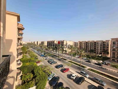 لقطة للإيجار المفروش مدد طويلة بمدينة الرحاب شقة ١٣١م موقع متميز بالقرب من الخدمات