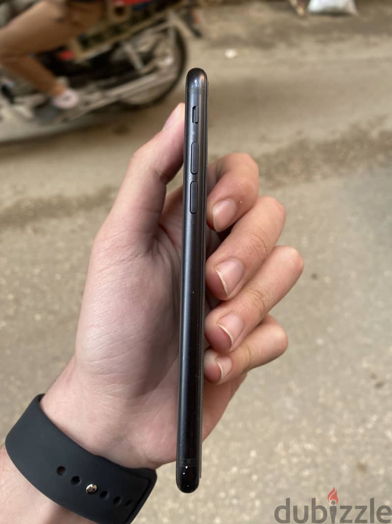 iPhone SE 2022 1