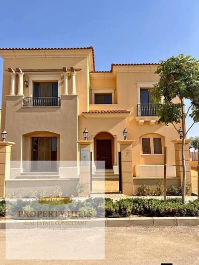 فيلا للبيع في الجولدن سكوير بفيو جولف جاهزة على المعاينة