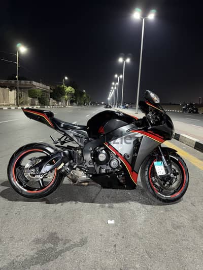 1000rr