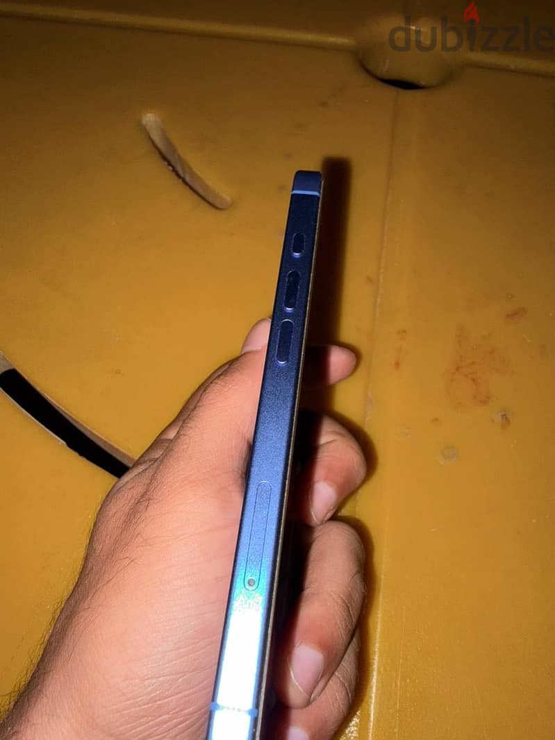 Apple - iPhone 16 2