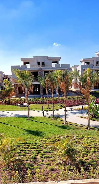 توين هاوس للبيع جاهز للاستلام بأطلاله مباشرة علي الاهرامات بجانب دريم لاند وبالقرب من مول مصر
