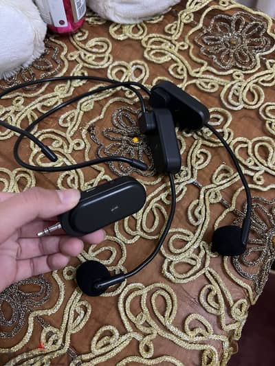 سماعات ميكروفون