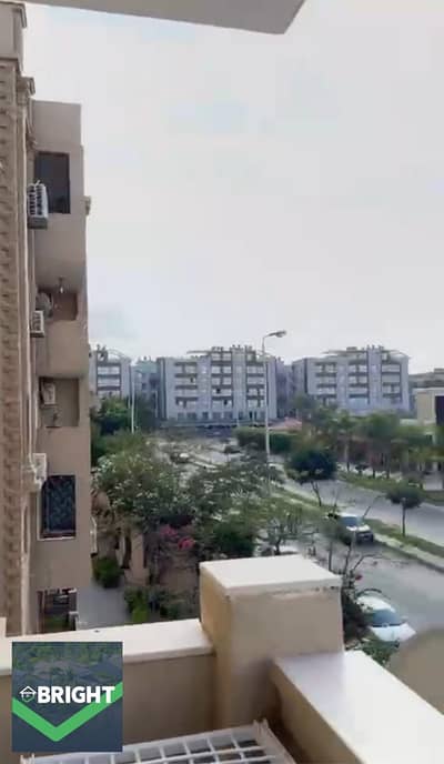 *Apartment for Sale in Al Ashrafia Compound*   Lowest price possible  Super lux finished, 2 bedrooms with a clear sea view.