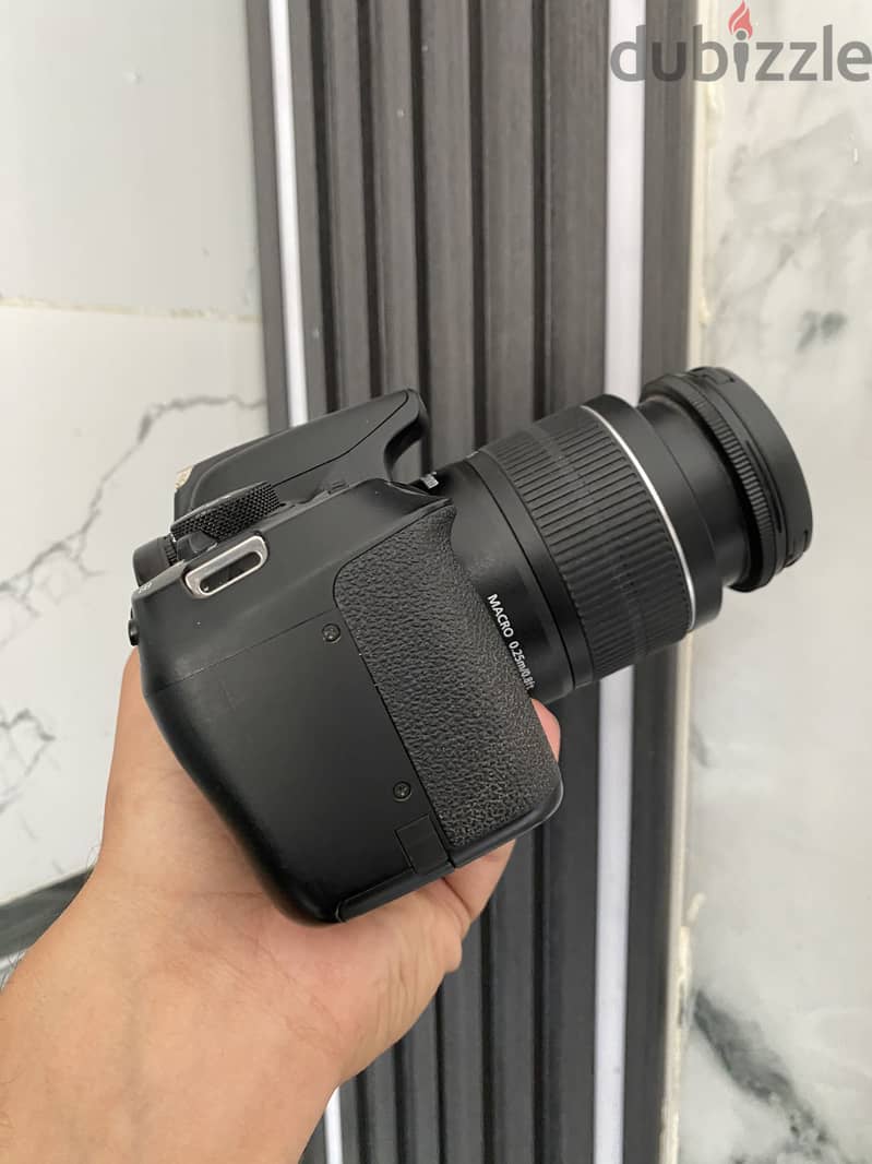 Canon 1300D 4