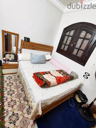 wooden bed room