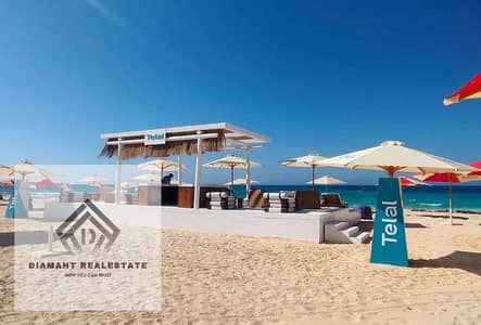 ستوديو للبيع في تلال السخنه بخدمات فندقيه VIP بالتكيفات والمطبخ تحت اداره اشهر الفنادق في مصر باقل مقدم وبالتقسيط علي 10سنين