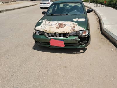 نيسان صني 2000