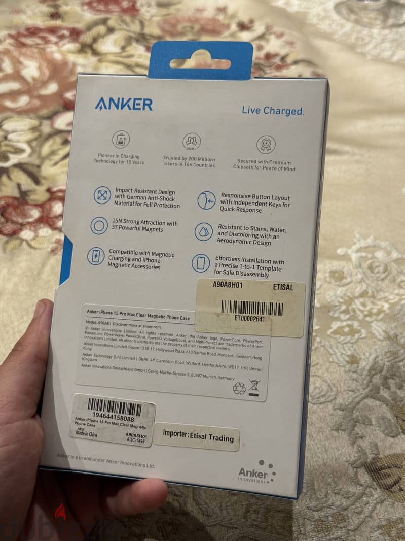 Anker 15 pro max clear magsafe case with screen protector 1