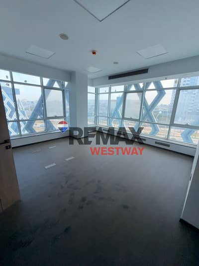 A very distinguished office for rent in a very prime location close to Mall of Arabia مكتب مميز جدا للايجار في مول مميز جدا قريب من مول العرب