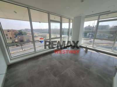 مكتب او عيادة للايجار في سنترادا بلازا علي المحور المركزي مباشرة office or clinic for rent in centrada plaza on mehwar 26th july directly