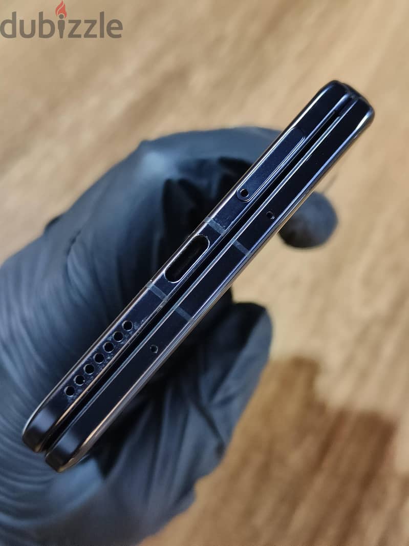 Honor Magic V5 6