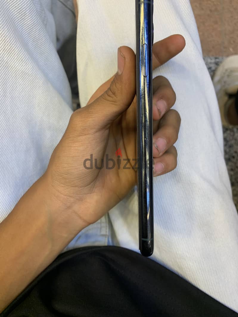 Apple - iPhone 11 Pro Max 3