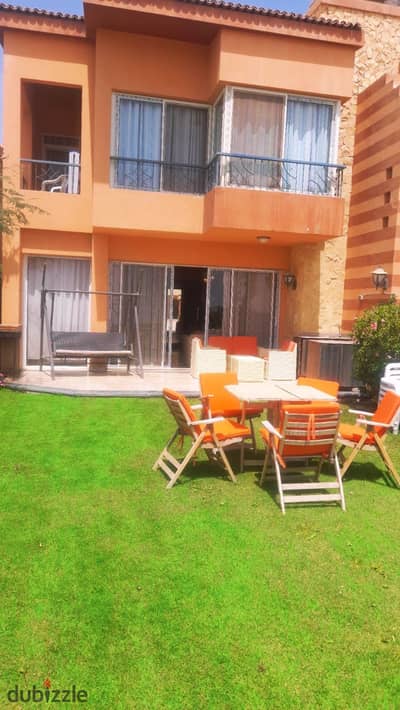 Villa 5 Rooms First Row for Rent