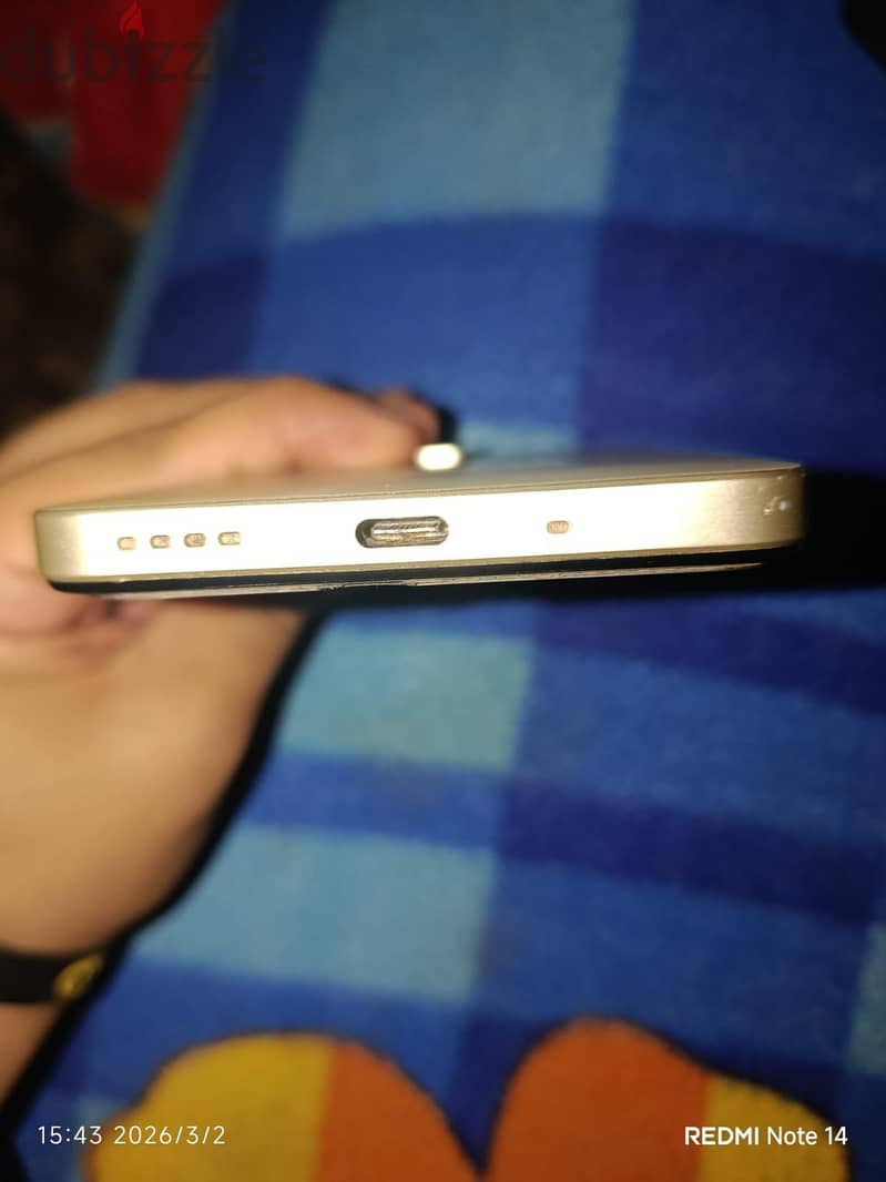 Realme C75 1