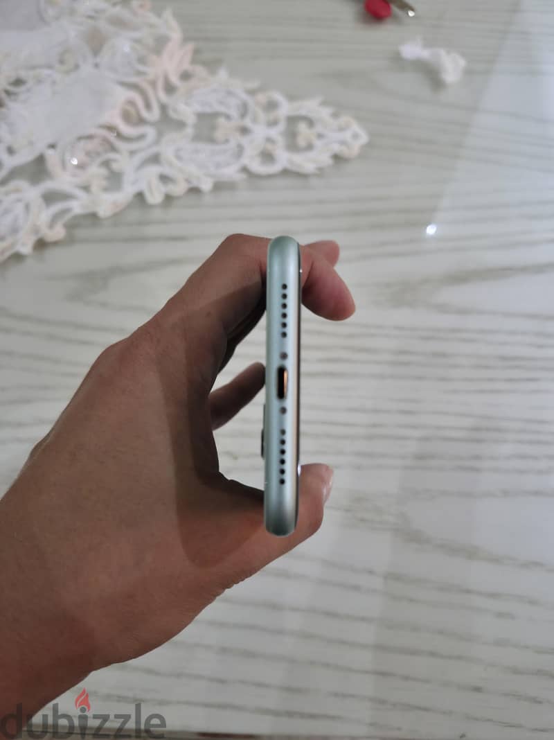 Apple - iPhone 11 2