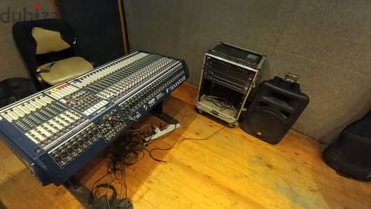 Soundcraft mixer +rack in a great condition