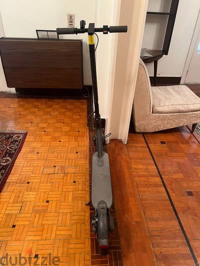 Mi Electric Scooter Essential (Xioami)