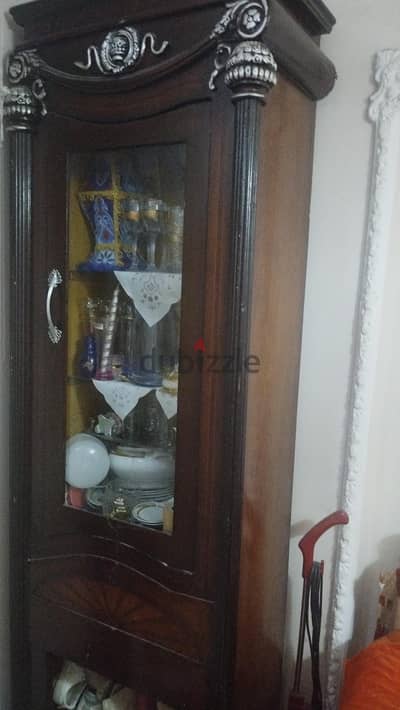 نيش مستعمل بسعر  ع اد الايد