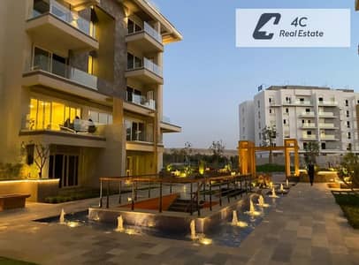 Apartment 165m ready to move prime location open view in Mountain View i City Fifth Settlement New Cairo