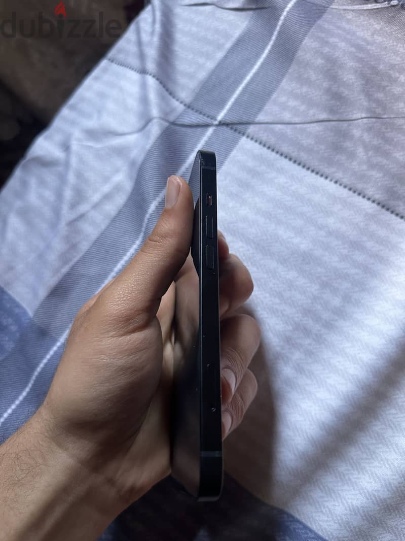 Apple - iPhone 13 1
