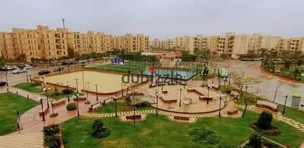 شقة للايجار مطبخ و تكييفات بكمبوند اوبرا سيتي الشيخ زايد