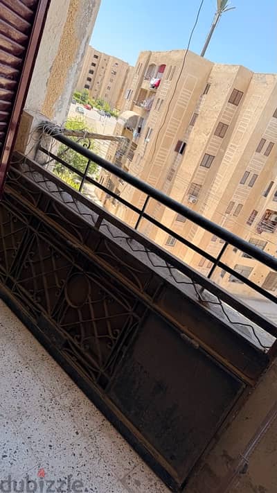 متاح في العبور