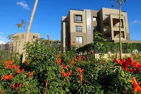 للبيع شقة في بالم باركس متشطبة + التكيفات فيو مميز جدا بجوار سوان ليك ويست