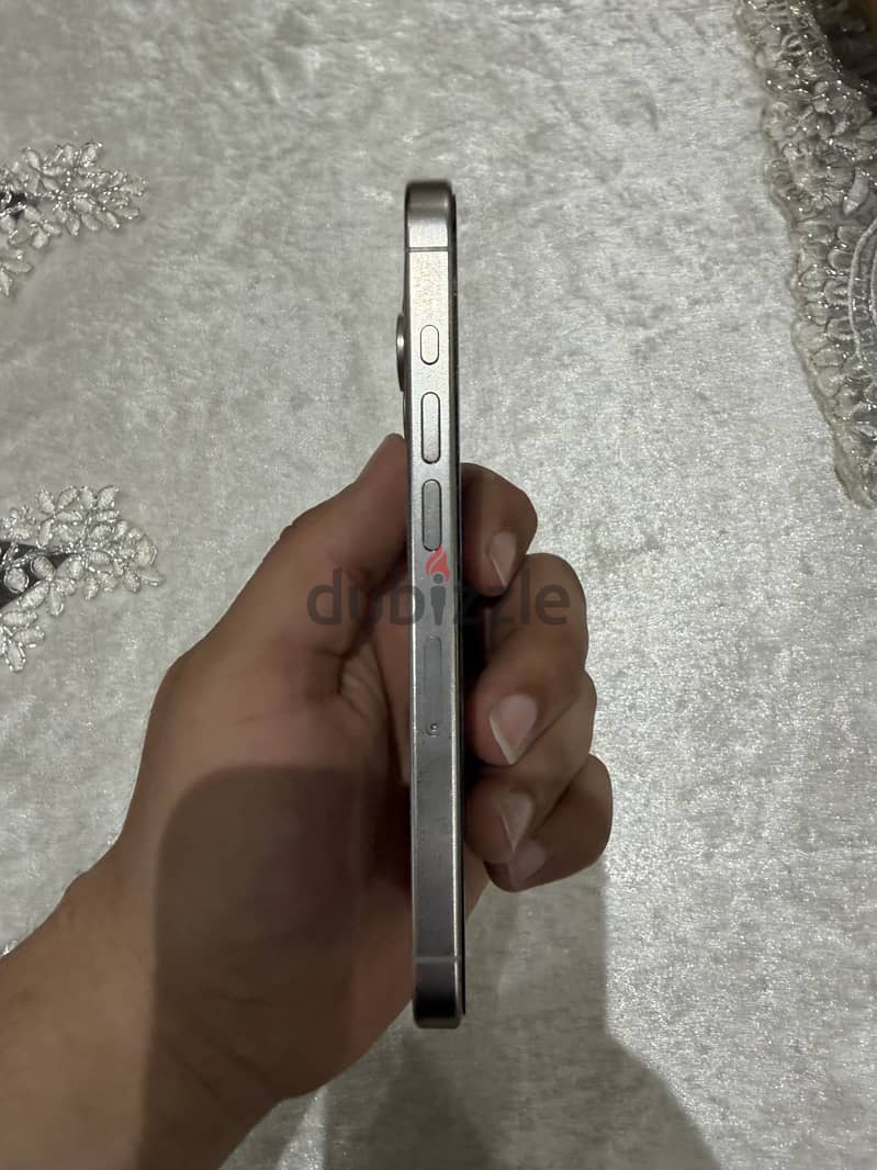 Apple - iPhone 15 Pro 2