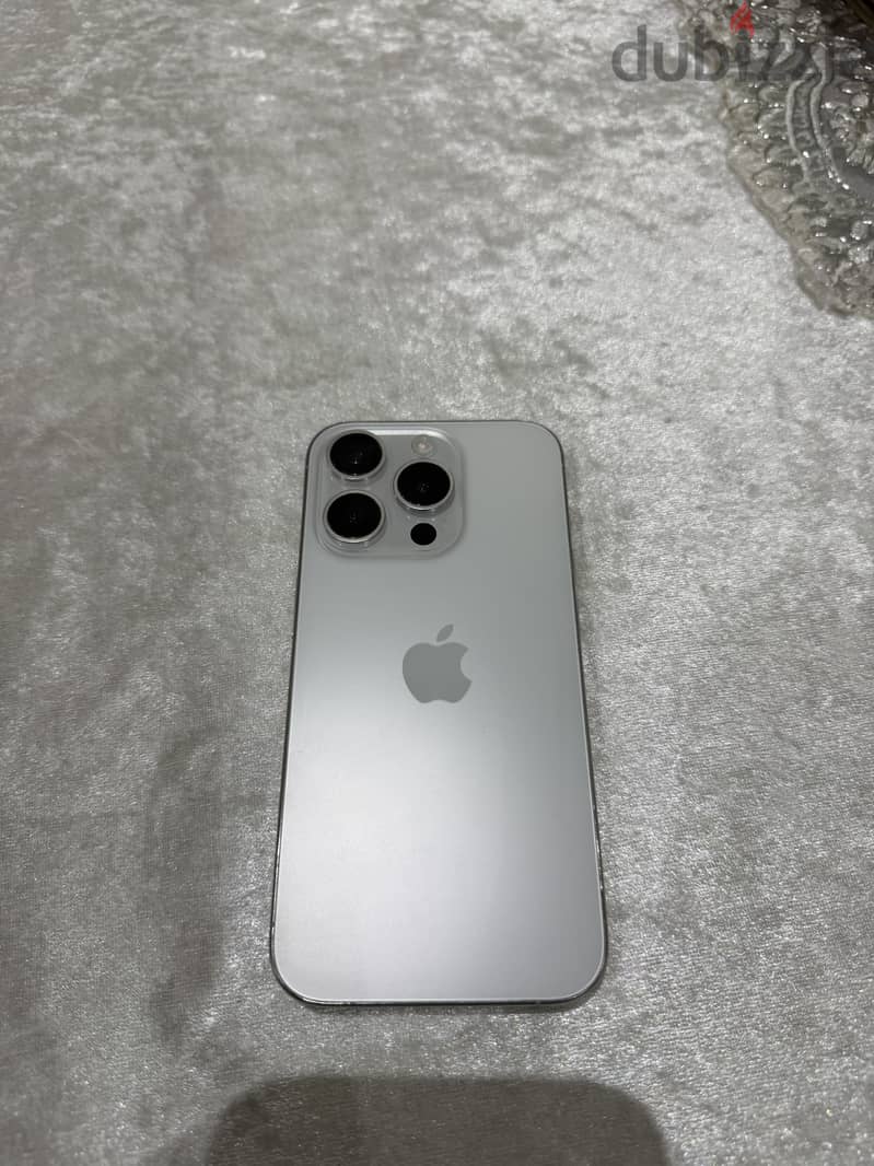 Apple - iPhone 15 Pro 3
