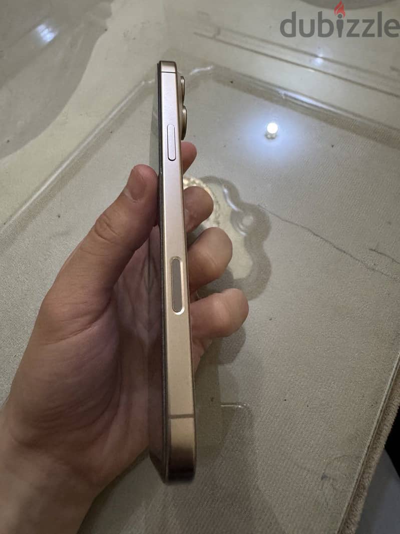 Iphone 16 pro max 1