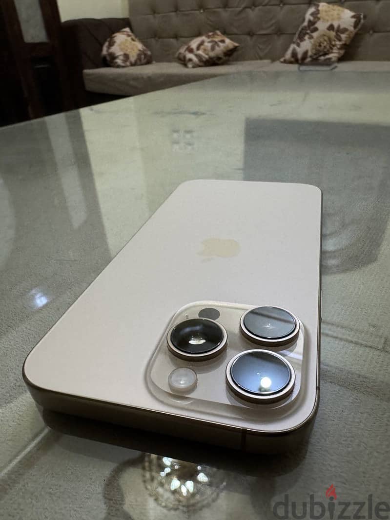 Iphone 16 pro max 4