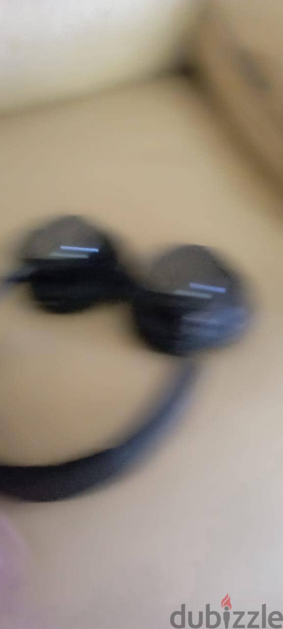 B&O headphones 5