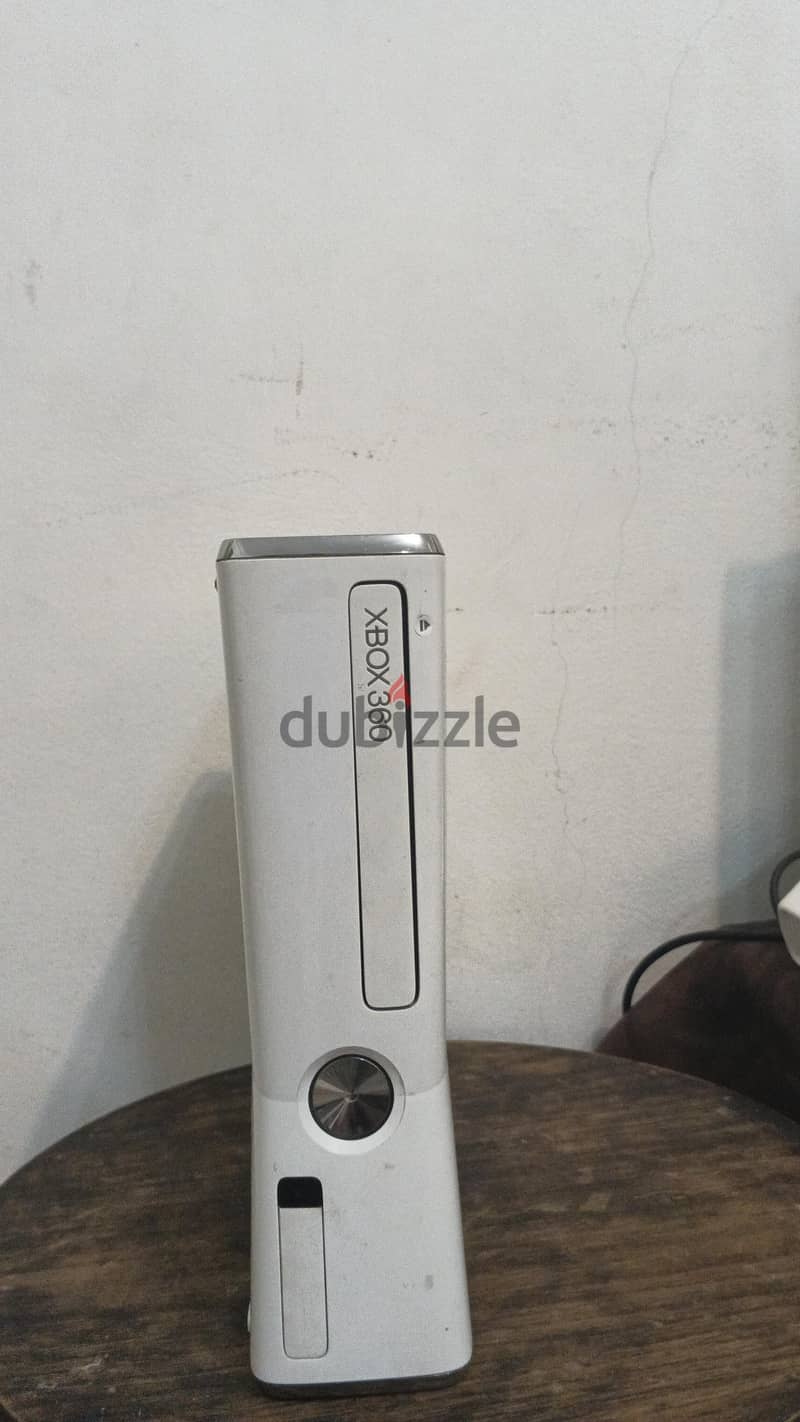 white moded Xbox 360 s 1