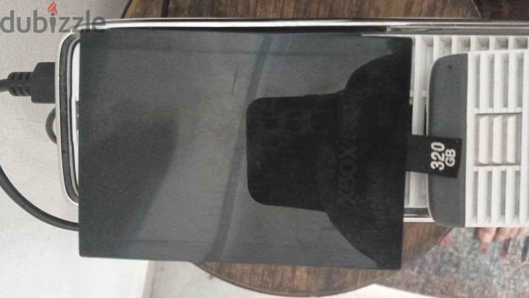 white moded Xbox 360 s 5