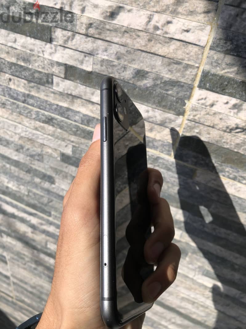 Apple - iPhone 11 7
