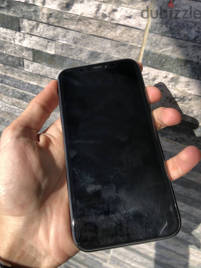 Apple - iPhone 11 11