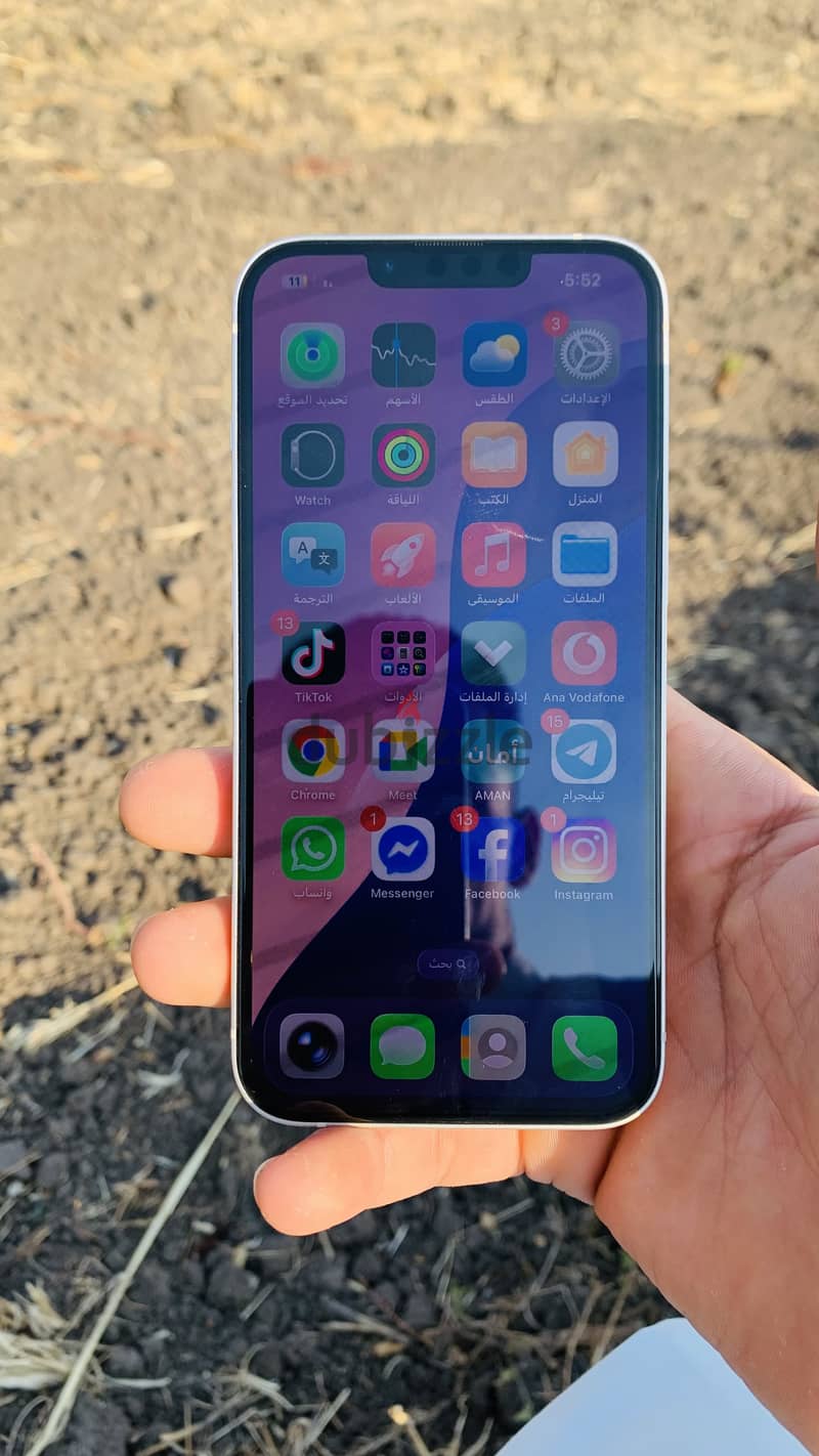 iPhone 13 9