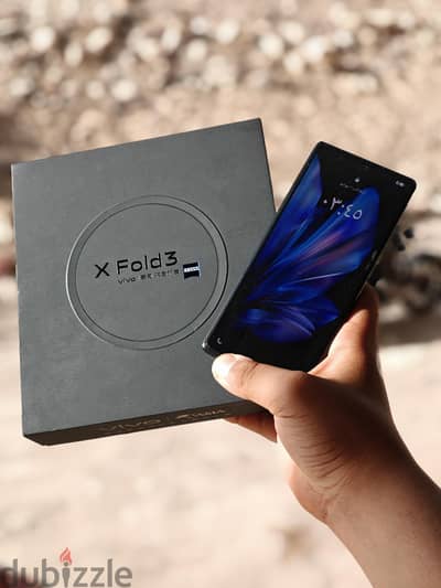Vivo X Fold 3 كسر زيرو بكل مشتملاته معفي ضريبة حاله ممتازه