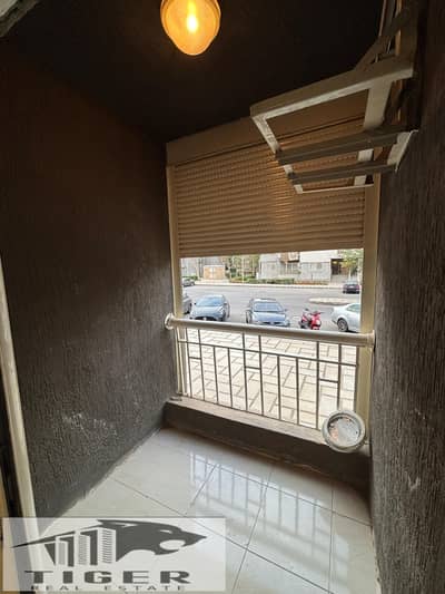 *Studio for Sale in Madinaty B10*   Group 103  Area 57 meters  Ground floor without garden  View of main street   Next to services and the mosque Talaat Mostafa  Finalized  Without a deposit difference   Unprecedented internal modifications  To become like an apartment  2 balconies instead of one  Finishing was completed a few days ago