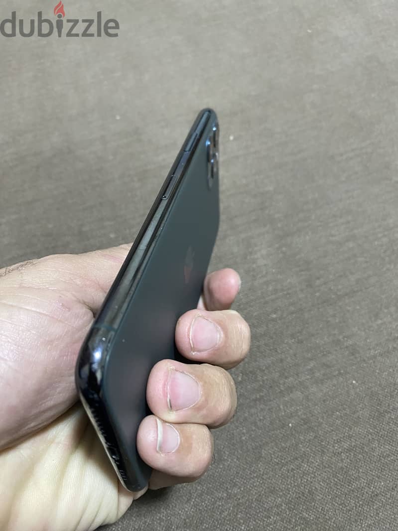 iPhone 11 pro max 2