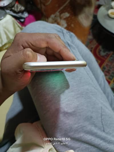 آبل - آيفون 6 S