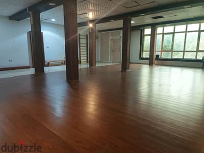Full administrative role for rent fully furnished 400 meters super lux