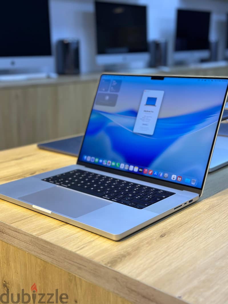 MacBook Pro M3 Max 16 inch 4