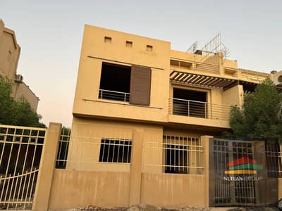 Twin House for sale in Evergreen Compound semi-finished large space building 345m