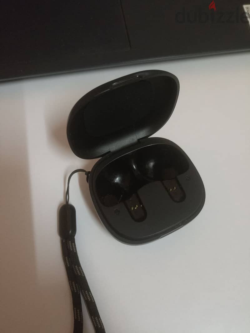 box for soundcore r50i 1